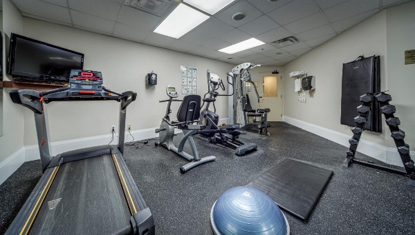 Monte Carlo Inns - Vaughan Suites image 7